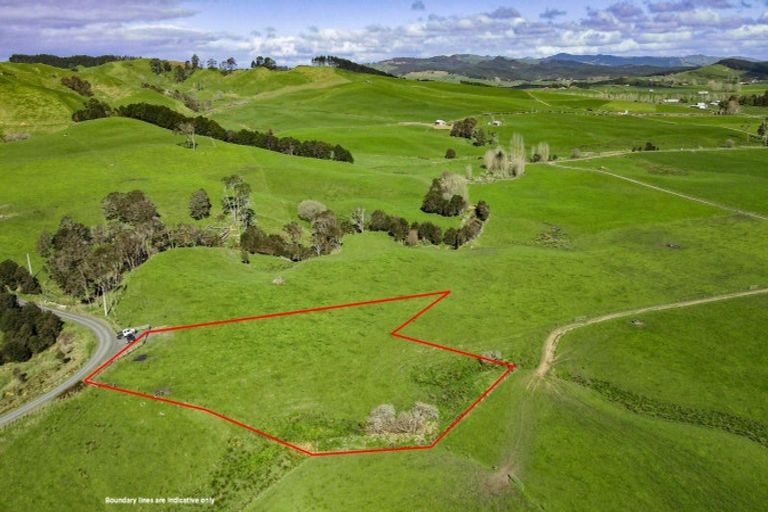 Photo of property in 288 Dimmock Road, Waitakaruru, 2471