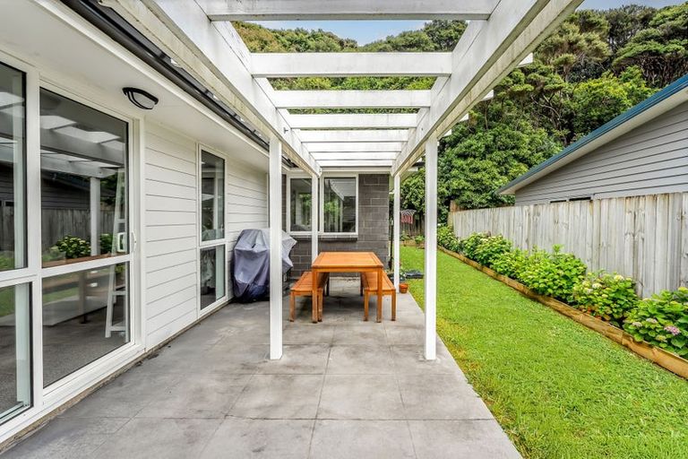 Photo of property in 15 Banks Boulevard, Whitby, Porirua, 5024