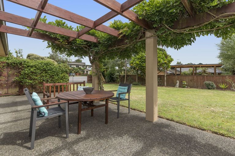 Photo of property in 90 Rowesdale Drive, Ohauiti, Tauranga, 3112