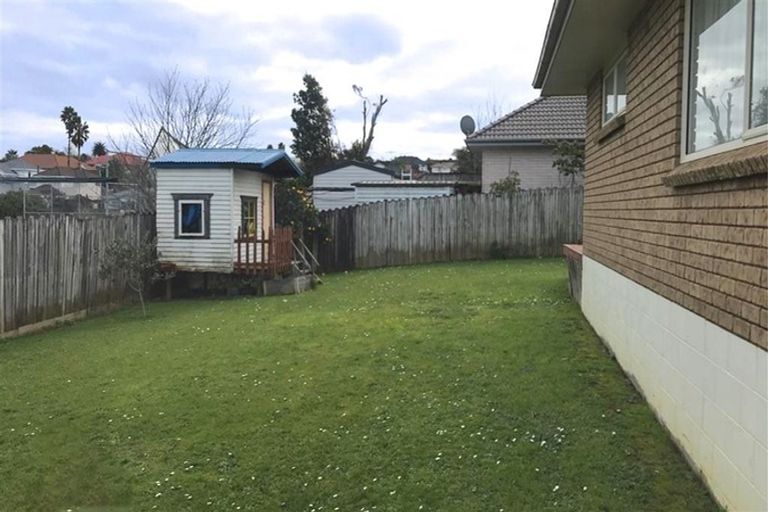 Photo of property in 33 Alicia Road, Somerville, Auckland, 2014