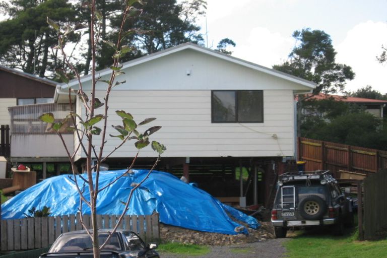 Photo of property in 62 Lavelle Road, Henderson, Auckland, 0612
