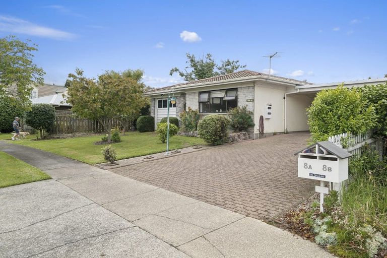 Photo of property in 8a Gemini Place, Kawaha Point, Rotorua, 3010