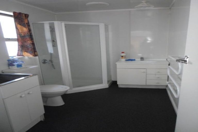 Photo of property in 55a Collins Avenue, Tawa, Wellington, 5028