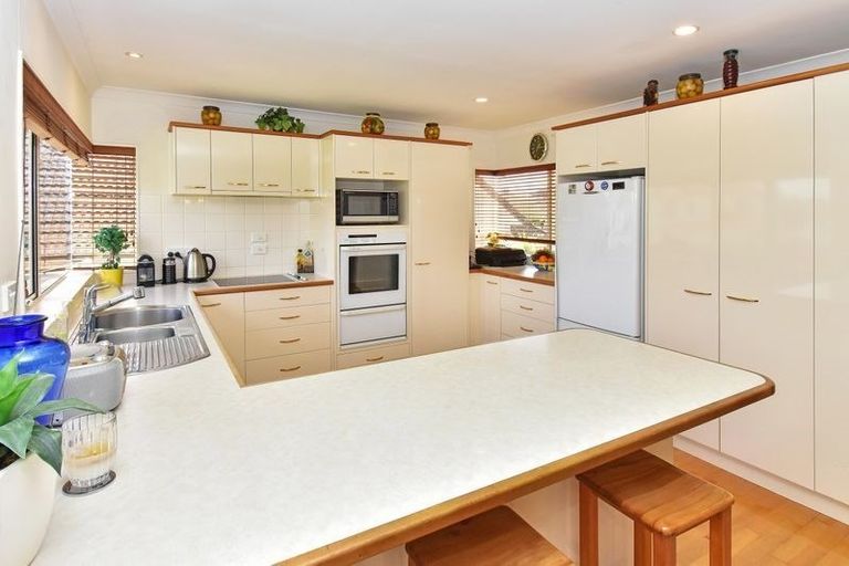 Photo of property in 22 Manara Place, The Gardens, Auckland, 2105