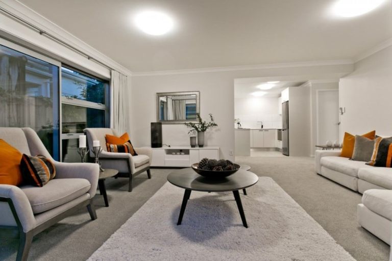 Photo of property in 1/2 Ocean View Road, Milford, Auckland, 0620
