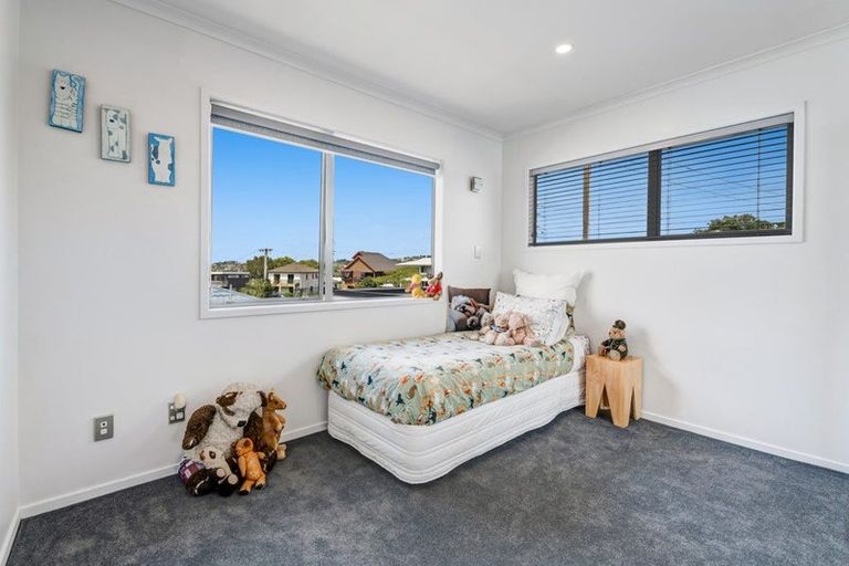 Photo of property in 192 Vipond Road, Stanmore Bay, Whangaparaoa, 0932