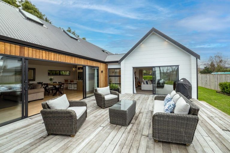 Photo of property in 85 Reading Street, Greytown, 5712