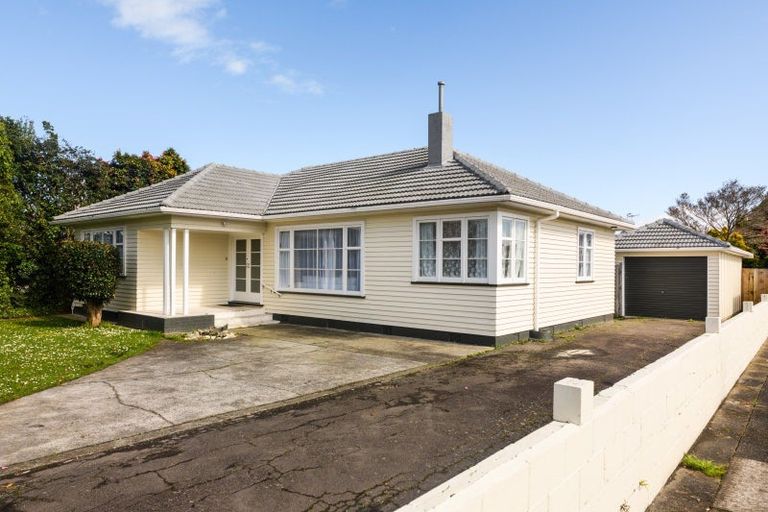 Photo of property in 175 College Street, Awapuni, Palmerston North, 4412