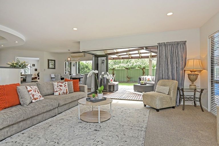 Photo of property in 24 Chelsea Drive, Taradale, Napier, 4112