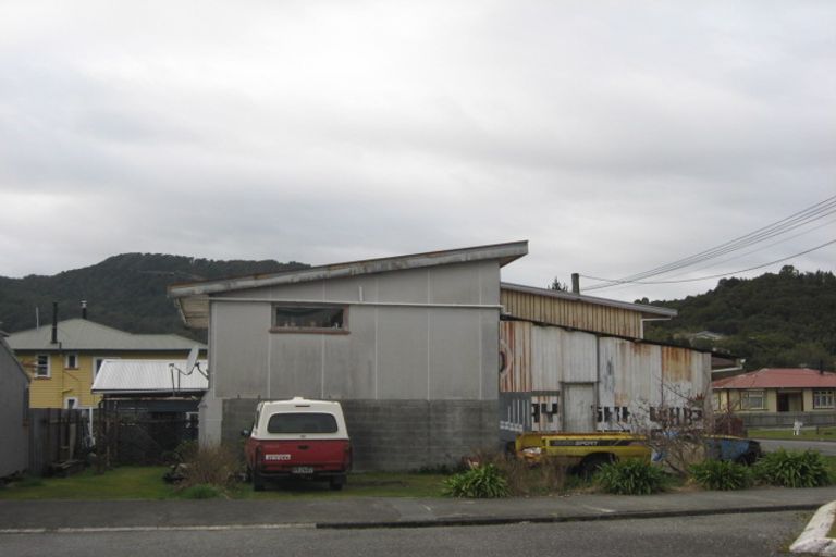 Photo of property in 14 Mcgowan Street, Runanga, 7803