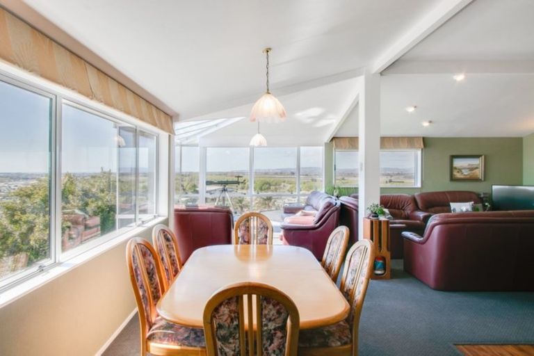 Photo of property in 95 Churchill Drive, Taradale, Napier, 4112