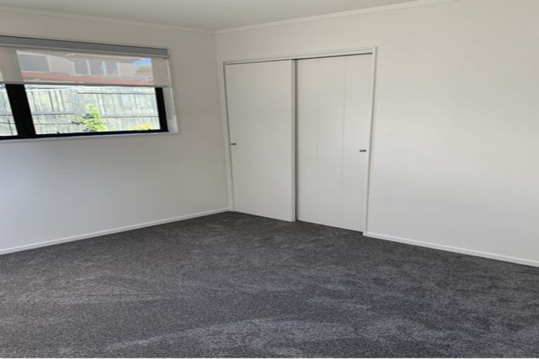 Photo of property in 24 Tindalls Bay Road, Tindalls Beach, Whangaparaoa, 0930