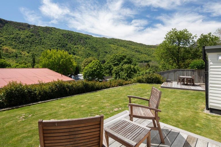 Photo of property in 17 Merioneth Street, Arrowtown, 9302