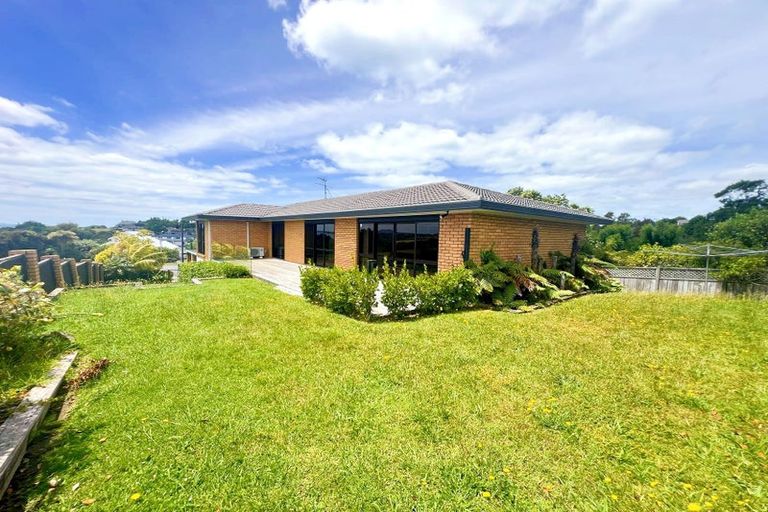 Photo of property in 34 Charles Dickens Drive, Mellons Bay, Auckland, 2014