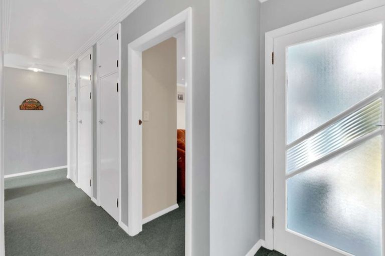 Photo of property in 20 Bear Street, Waverley, 4510