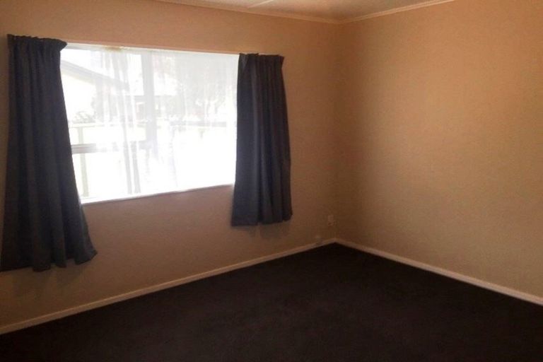 Photo of property in 1/23 Gemstone Drive, Birchville, Upper Hutt, 5018