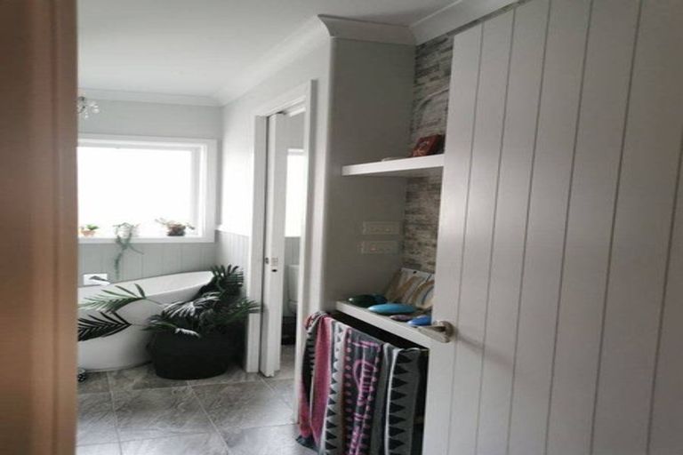 Photo of property in 15 Derwent Place, Flagstaff, Hamilton, 3210