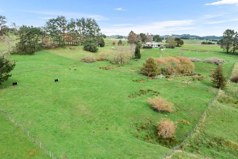 Photo of property in 101 Russek Road, Waiotira, 0193