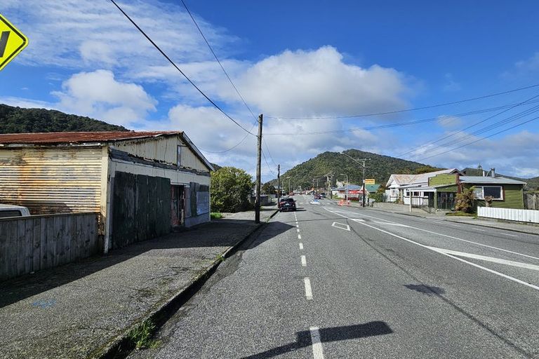 Photo of property in 121 Bright Street, Cobden, Greymouth, 7802