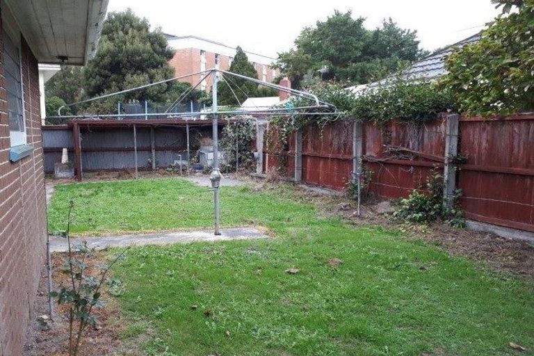 Photo of property in 19 Maidstone Road, Ilam, Christchurch, 8041