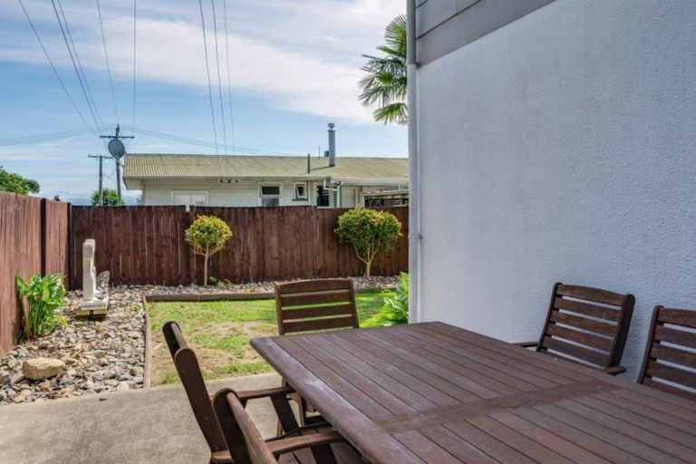 Photo of property in 2/10 Chisnall Street, Stoke, Nelson, 7011