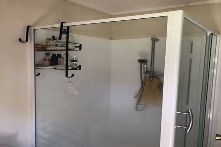 Photo of property in 43 Matuhi Rise, Henderson, Auckland, 0612