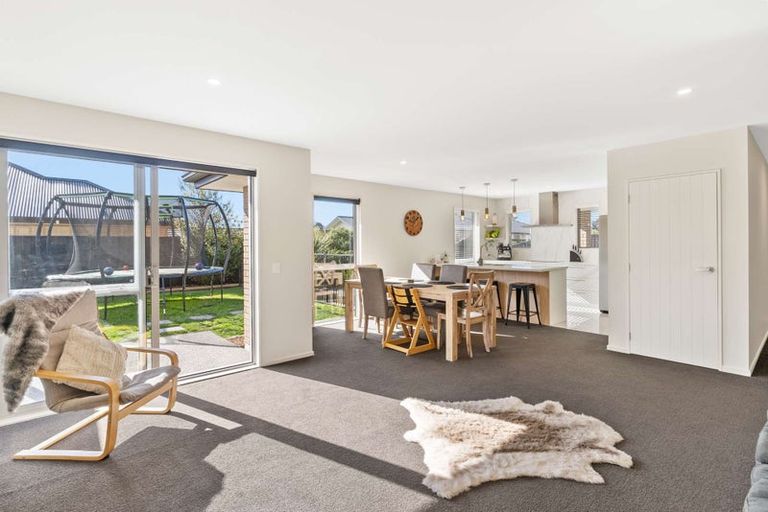 Photo of property in 10 Willowby Lane, Rangiora, 7400