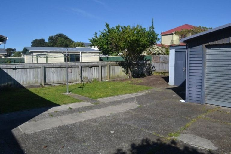 Photo of property in 15 Collins Street, Petone, Lower Hutt, 5012