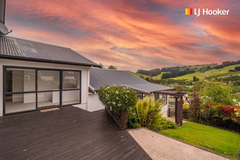 Photo of property in 72 Hocken Street, Kenmure, Dunedin, 9011