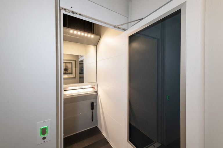 Photo of property in 4 Bay Rise, Wanaka, 9305