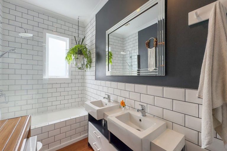 Photo of property in 19 Shakespeare Street, Te Aroha, 3320