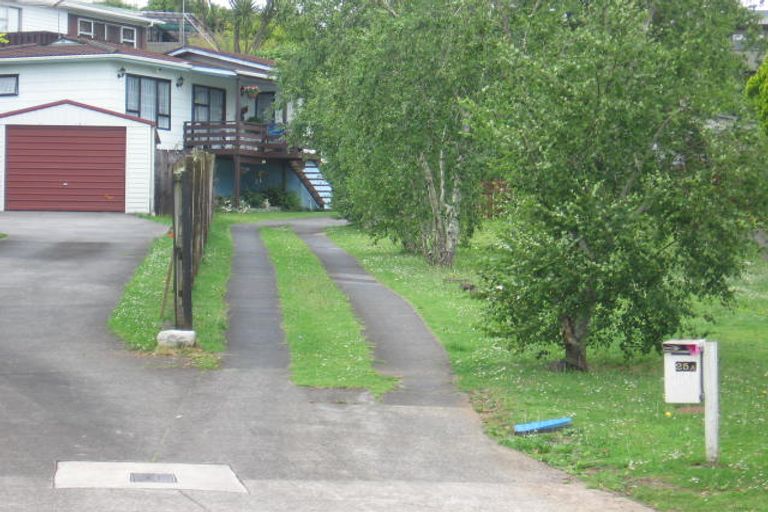 Photo of property in 25 Okareka Place, Pakuranga Heights, Auckland, 2010