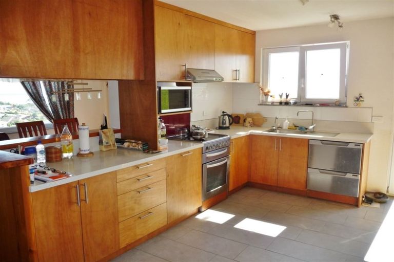 Photo of property in 10 Freyja Crescent, Coopers Beach, 0420