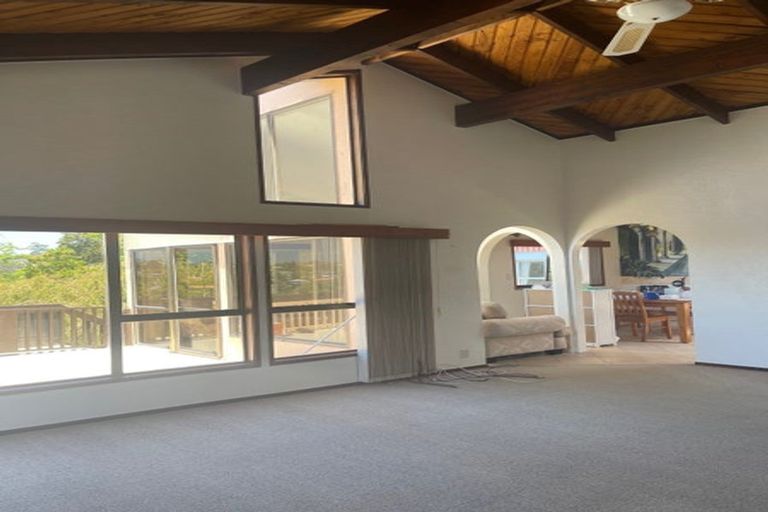 Photo of property in 94 Arran Road, Browns Bay, Auckland, 0630