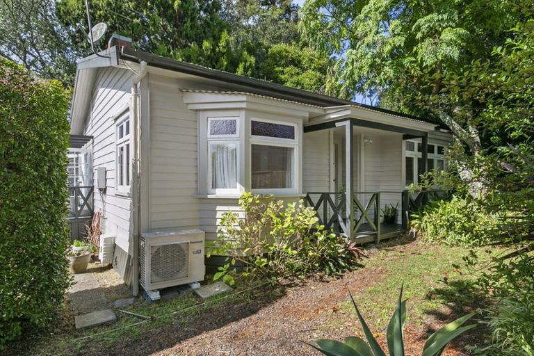 Photo of property in 110a Atkinson Road, Titirangi, Auckland, 0604