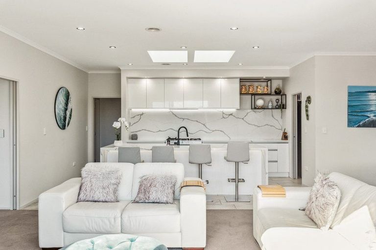 Photo of property in 6 Taranui Way, Paraparaumu Beach, Paraparaumu, 5032