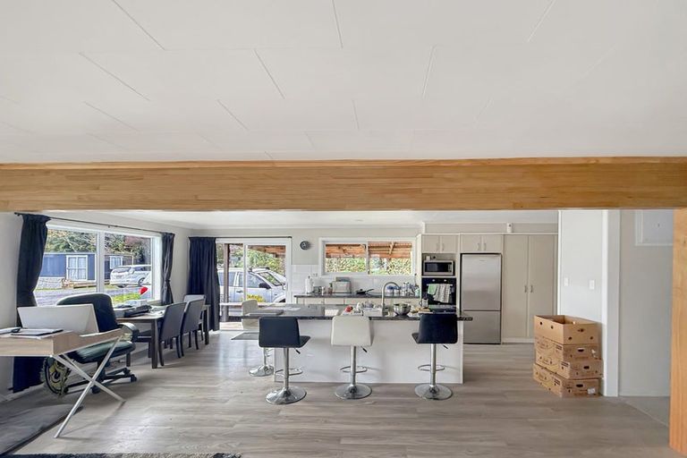 Photo of property in 38 Invergarry Road, Hilltop, Taupo, 3330