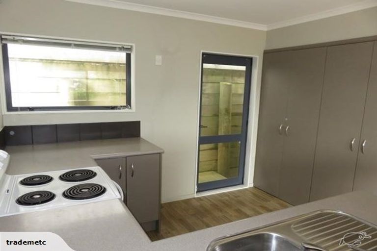 Photo of property in 2 Beazley Avenue, Paparangi, Wellington, 6037