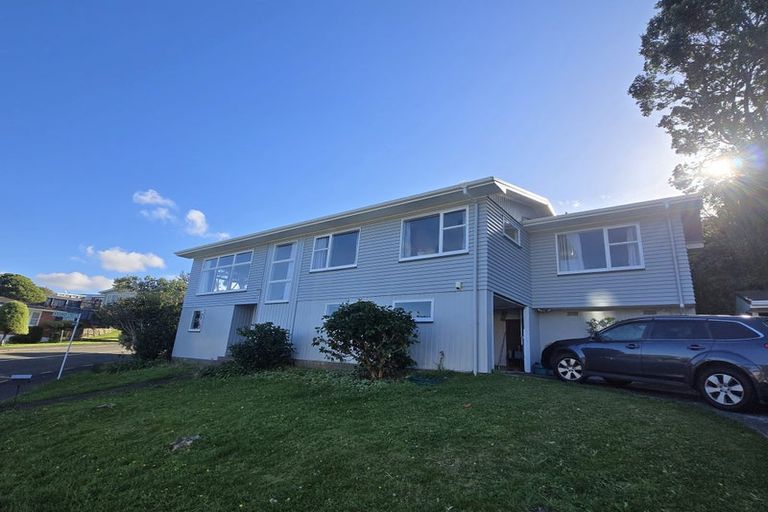 Photo of property in 94 Amapur Drive, Ngaio, Wellington, 6035