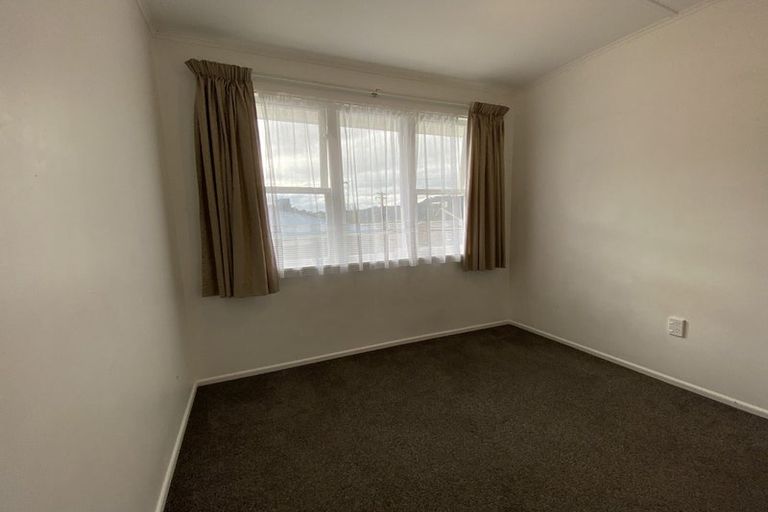 Photo of property in 19 Shackleton Grove, Stokes Valley, Lower Hutt, 5019