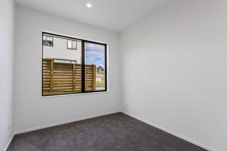Photo of property in 7 Endurance Rise, Orewa, 0931