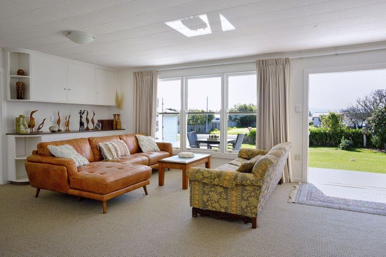 Photo of property in 69 Fortescue Street, Mahia, Nuhaka, 4198