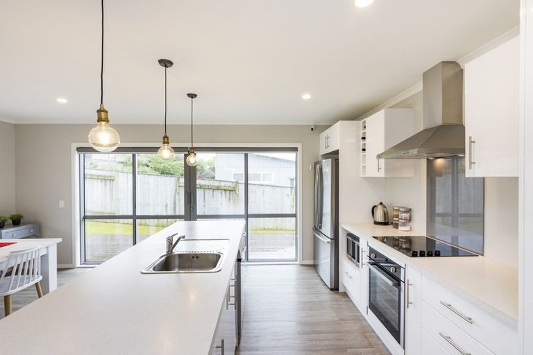 Photo of property in 24 Poplar Grove, Feilding, 4702