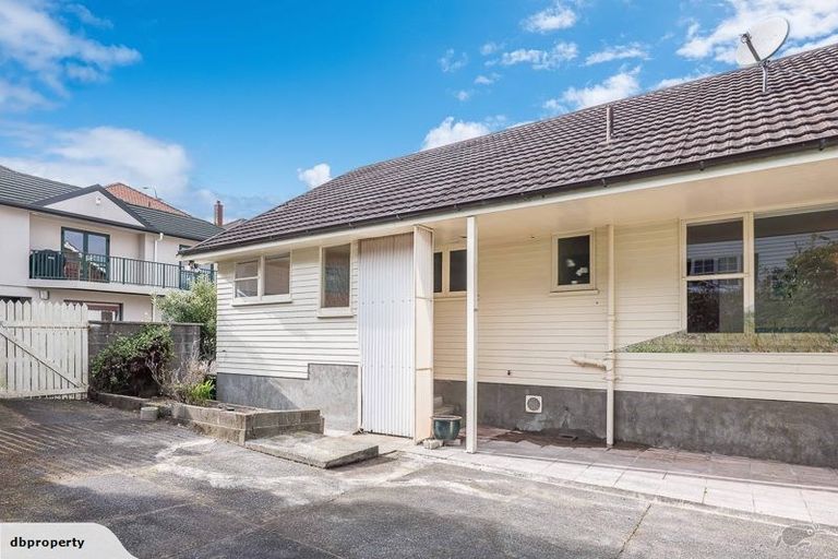 Photo of property in 66 Lohia Street, Khandallah, Wellington, 6035