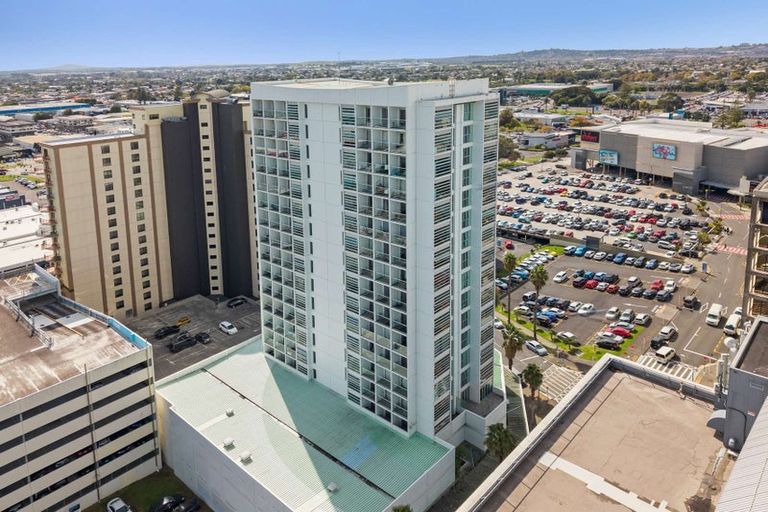 Photo of property in Proximity Apartments, 1010/17 Osterley Way, Manukau, Auckland, 2104