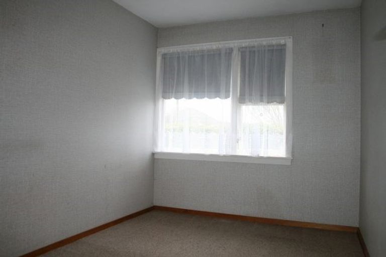 Photo of property in 12 Solway Avenue, Ilam, Christchurch, 8041