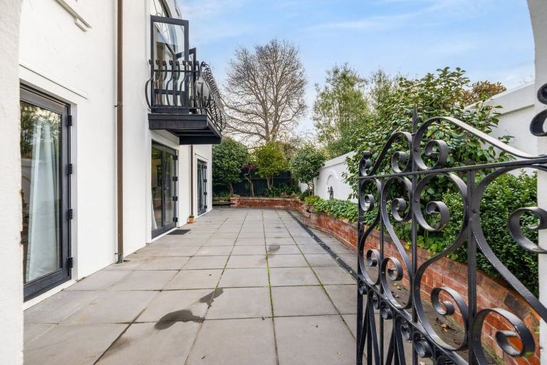 Photo of property in 125 Stapletons Road, Richmond, Christchurch, 8013