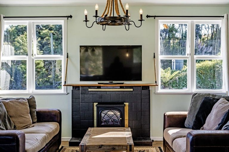 Photo of property in 1132a Old North Road, Helensville, Waimauku, 0882