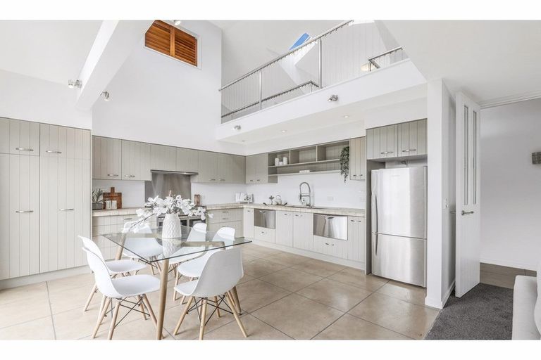 Photo of property in 14 Stout Street, Waimairi Beach, Christchurch, 8083