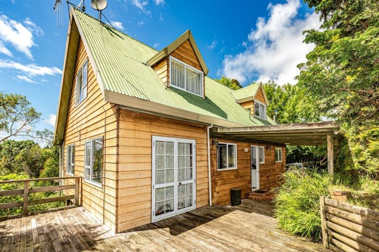 Photo of property in 10 D'arcy Road, Bastia Hill, Whanganui, 4500